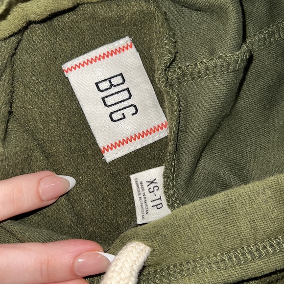 Urban Outfitters Army Green and Cream cropped hoodie - Picture 3 of 5